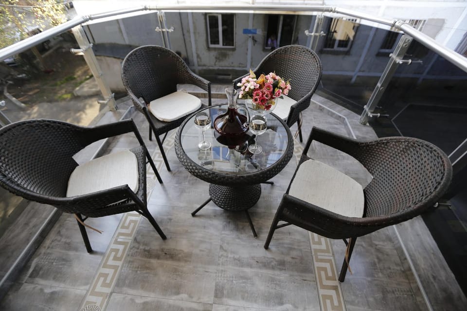 Balcony/Terrace, Internal: Not applicable to any particular room