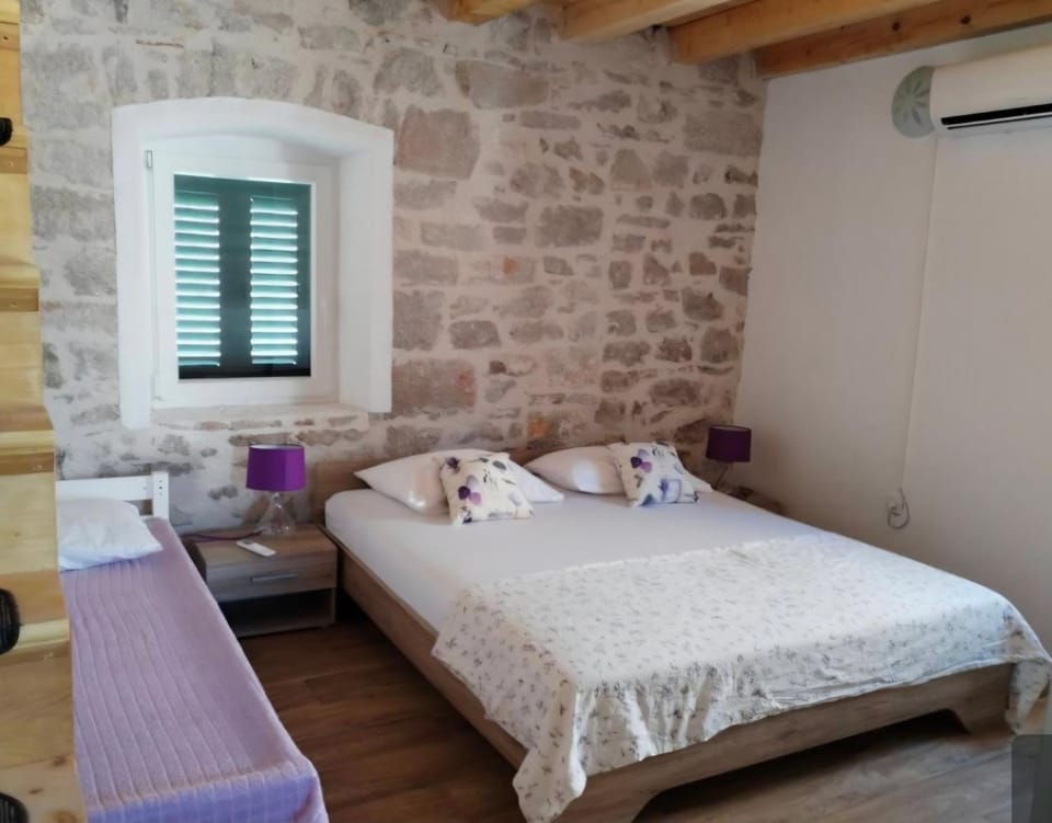 Ema Apartment in Šibenik-Knin County, Croatia