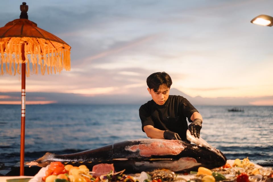 Restaurant/places to eat, Natural landscape, Food, Sea view
