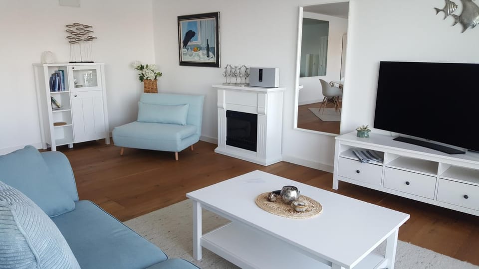 TV and multimedia, Seating area