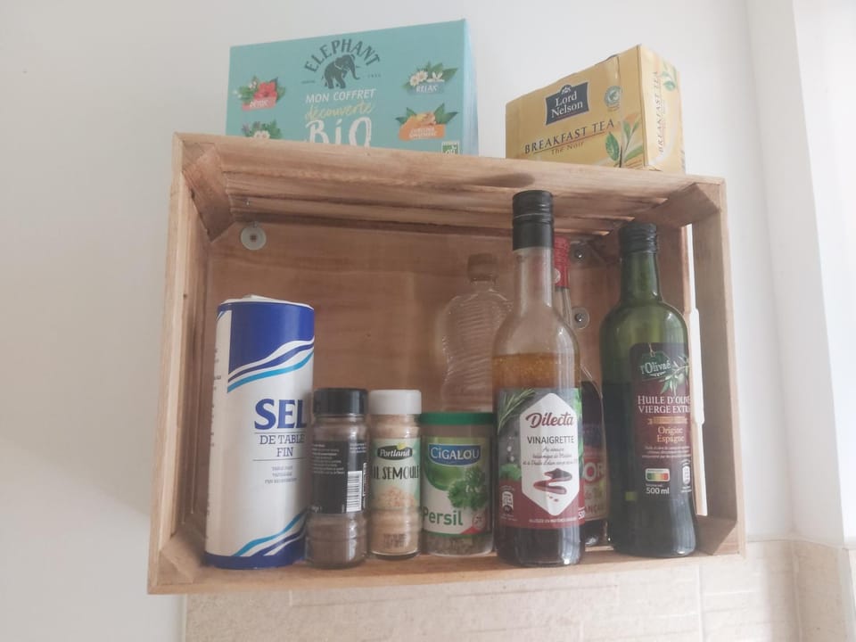 Food and drinks