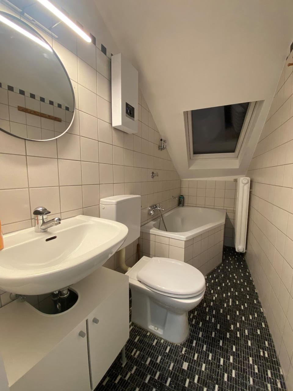 Bathroom, Bath