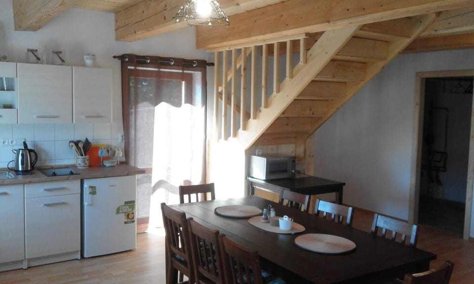 Kitchen or kitchenette, Living room, Dining area