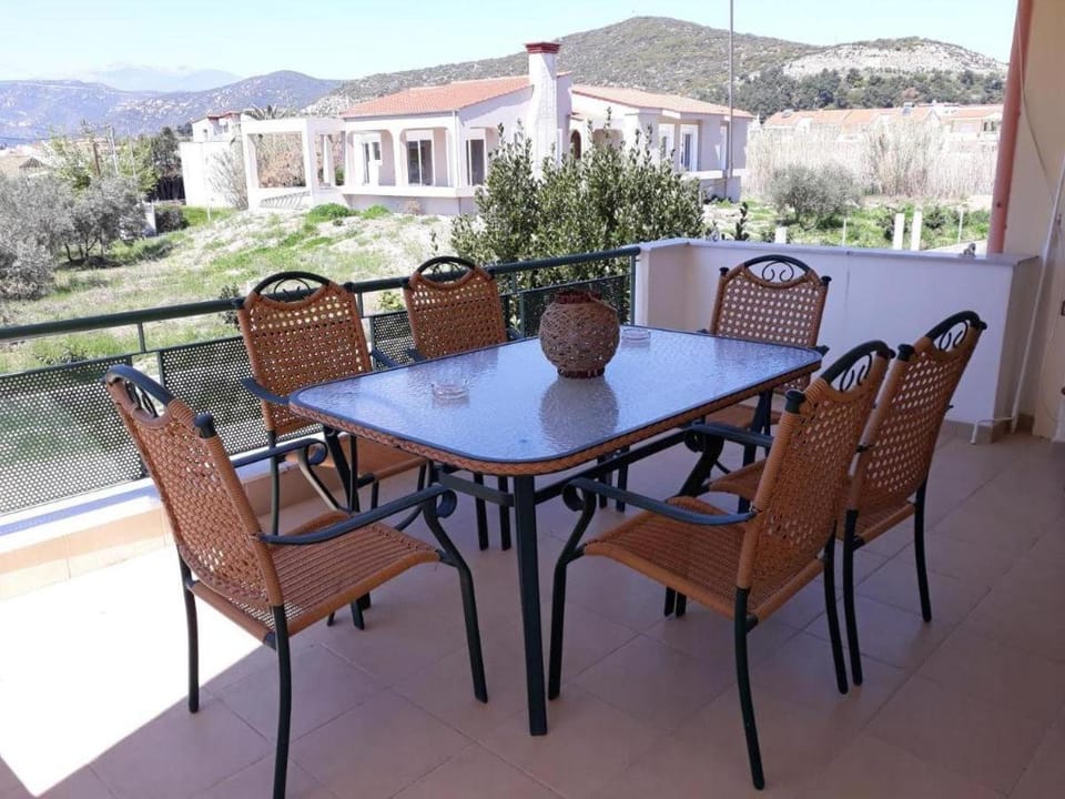 The Pearl Apartment in Nea Peramos