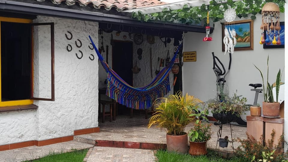 Apartaestudio tipo cabaña Vacation rental in Bogota