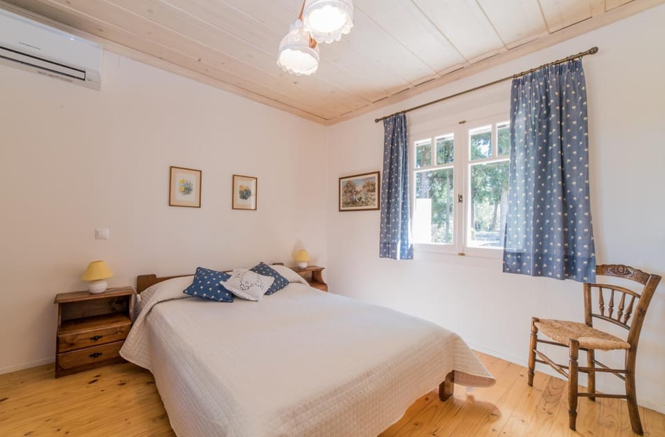 Bedroom, Garden view