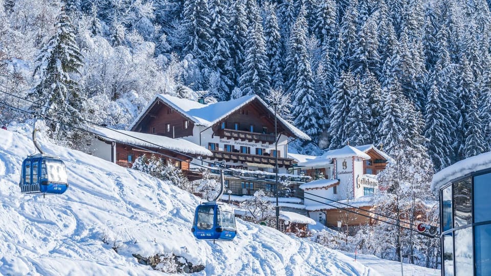 Facade/entrance, Winter, Skiing, Skiing