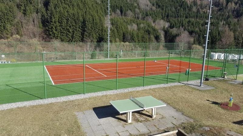 Tennis court
