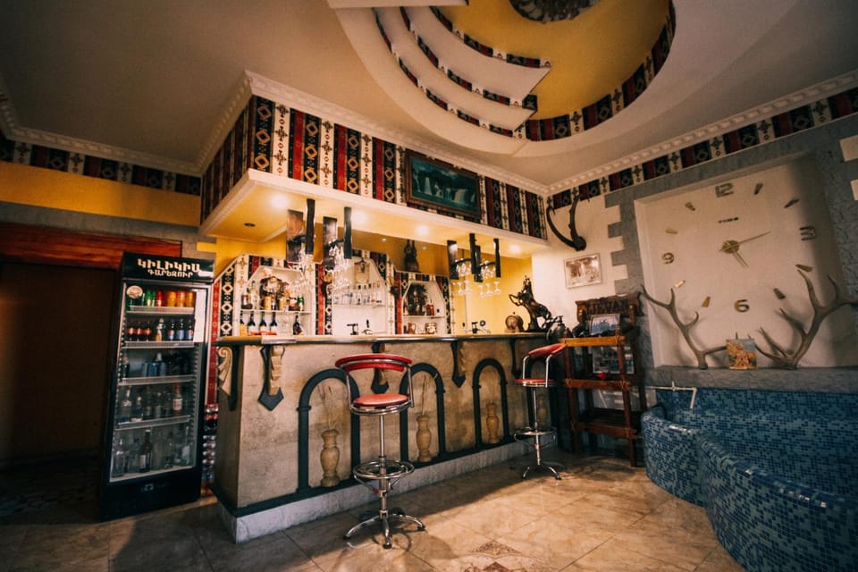 Lounge or bar, Food and drinks, Drinks