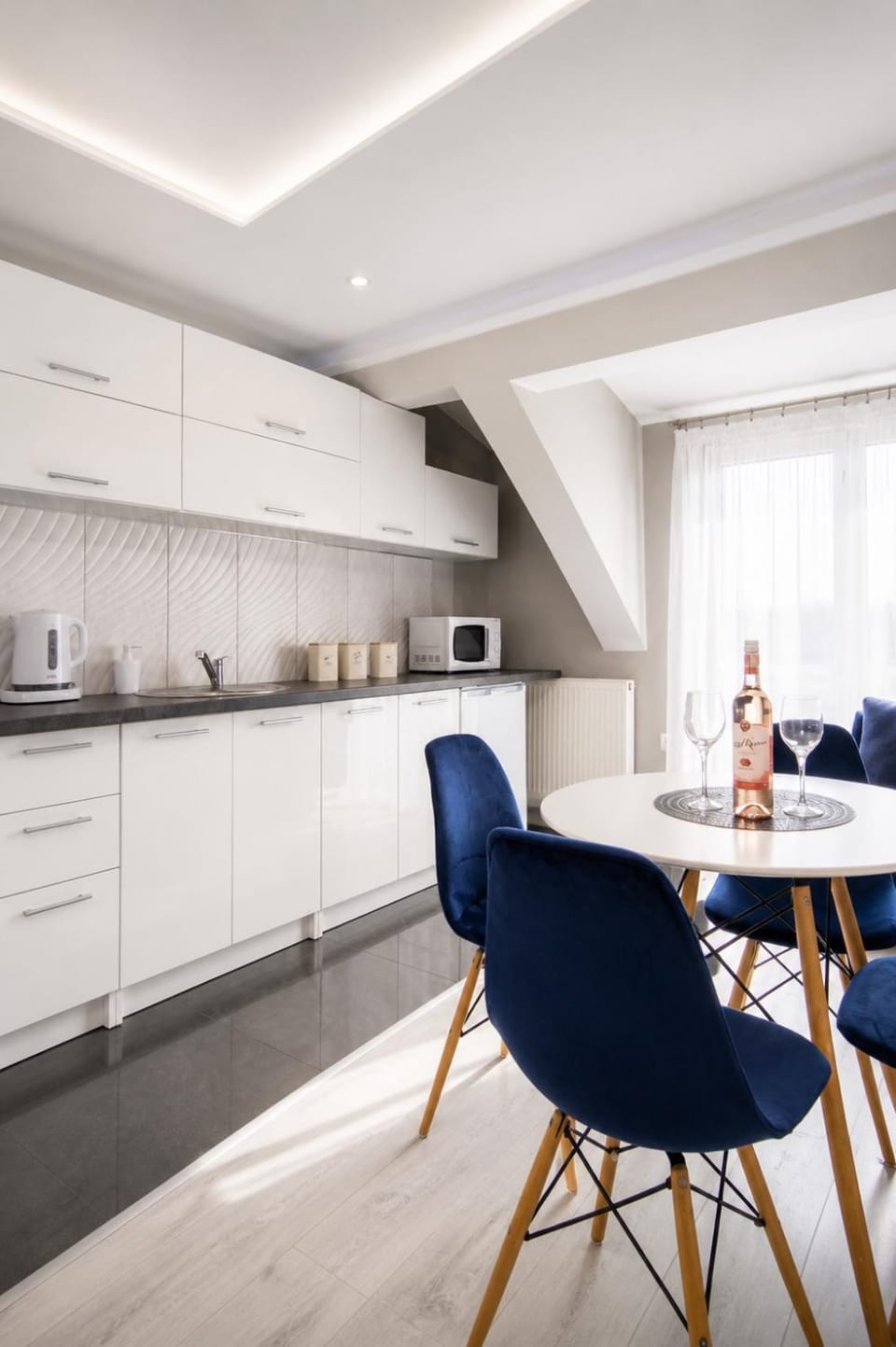 Coffee/tea facilities, Kitchen or kitchenette, Living room, Seating area, Dining area, pet friendly, stove