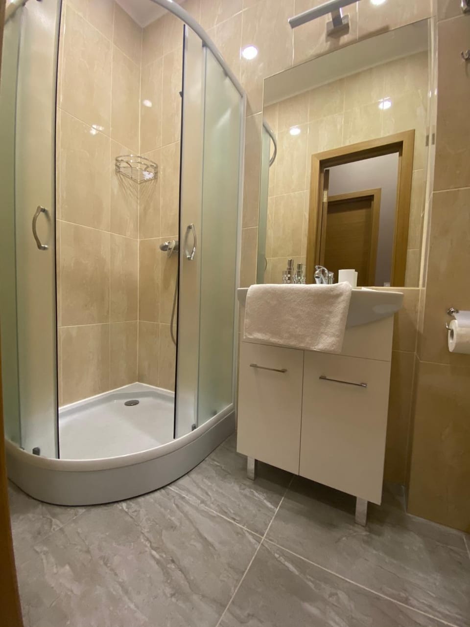 Shower, Bathroom
