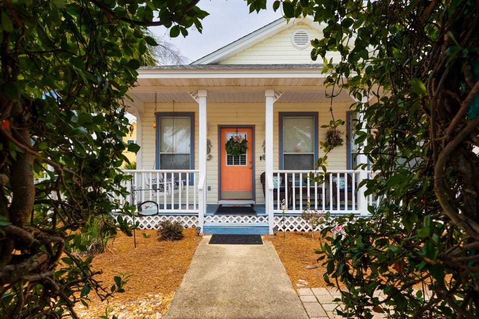 Castaway Cottage House in Destin