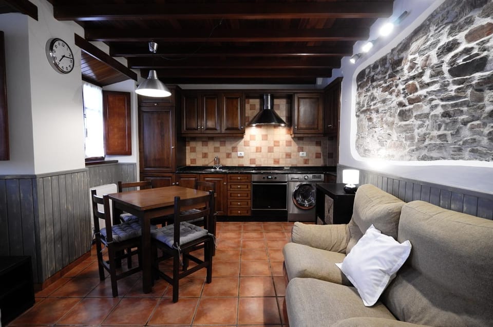 Kitchen or kitchenette, Living room, Dining area, Communal kitchen