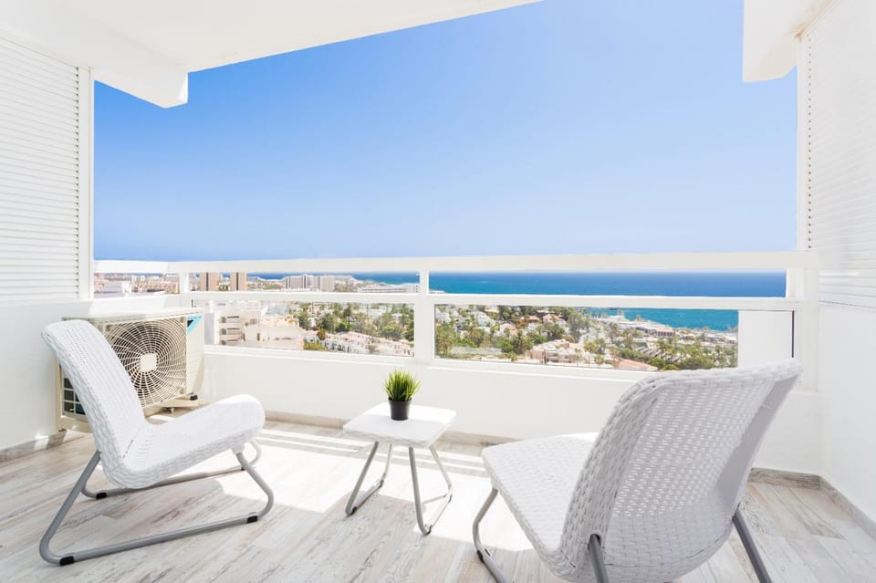 Day, Natural landscape, Balcony/Terrace, Sea view
