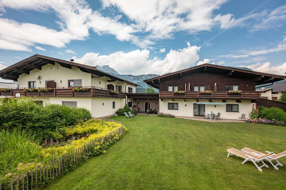 Property building, BBQ facilities, BBQ facilities, Garden, Garden, View (from property/room), Balcony/Terrace, Garden view, Garden view, Inner courtyard view