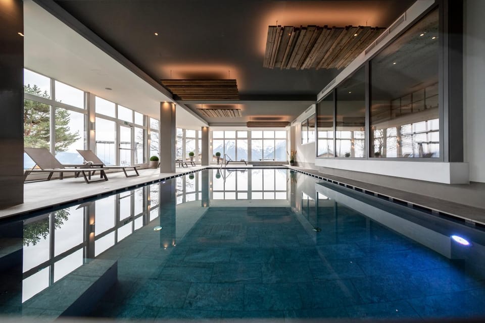 Spa and wellness centre/facilities, Pool view, Swimming pool