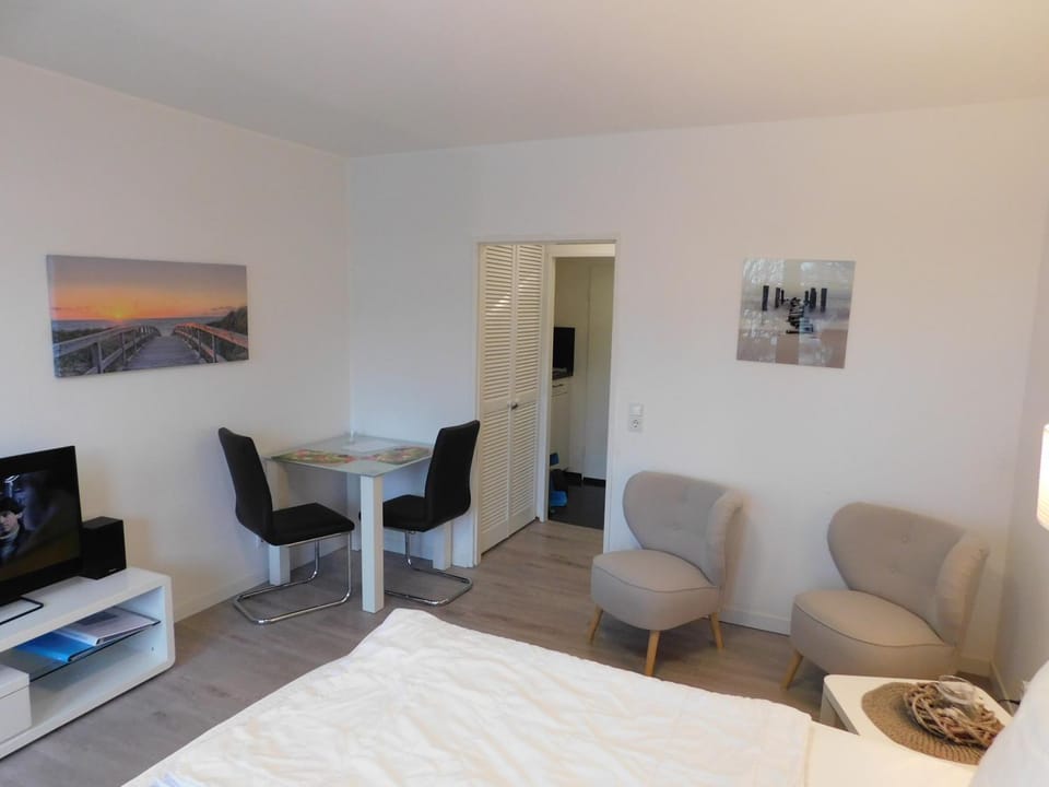 Wohnung Sonnenschein inkl Strandkorb vom 01 05-15 09 Apartment in Grömitz