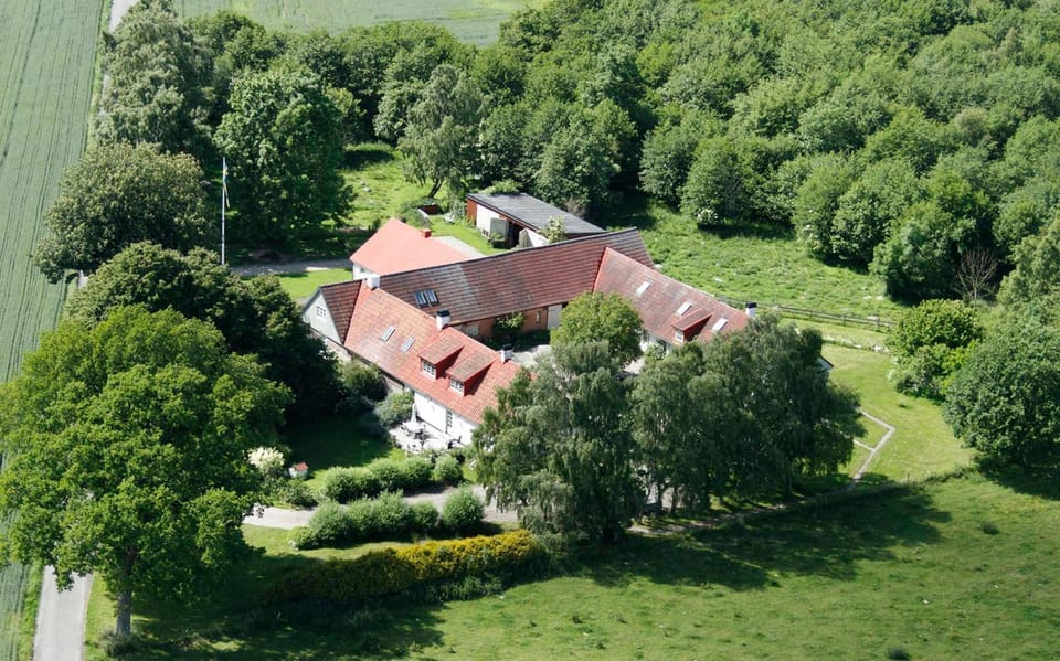 Stenrosgården Apartment hotel in Skåne County