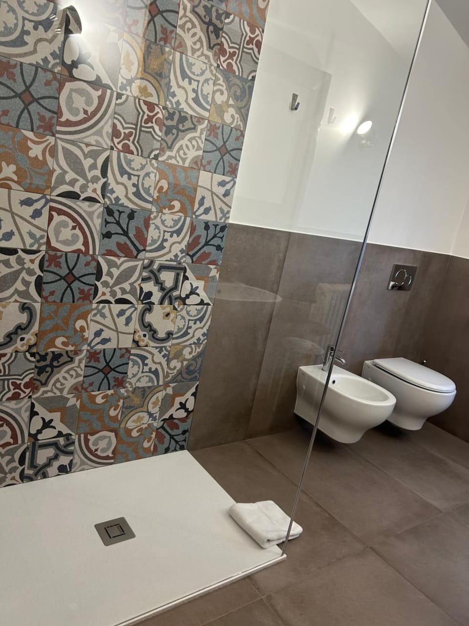 Shower, Bathroom, bidet