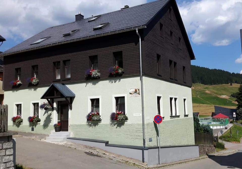 Property building, Nearby landmark