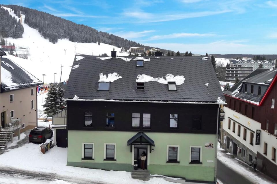 Property building, Nearby landmark, Neighbourhood, Winter, Landmark view