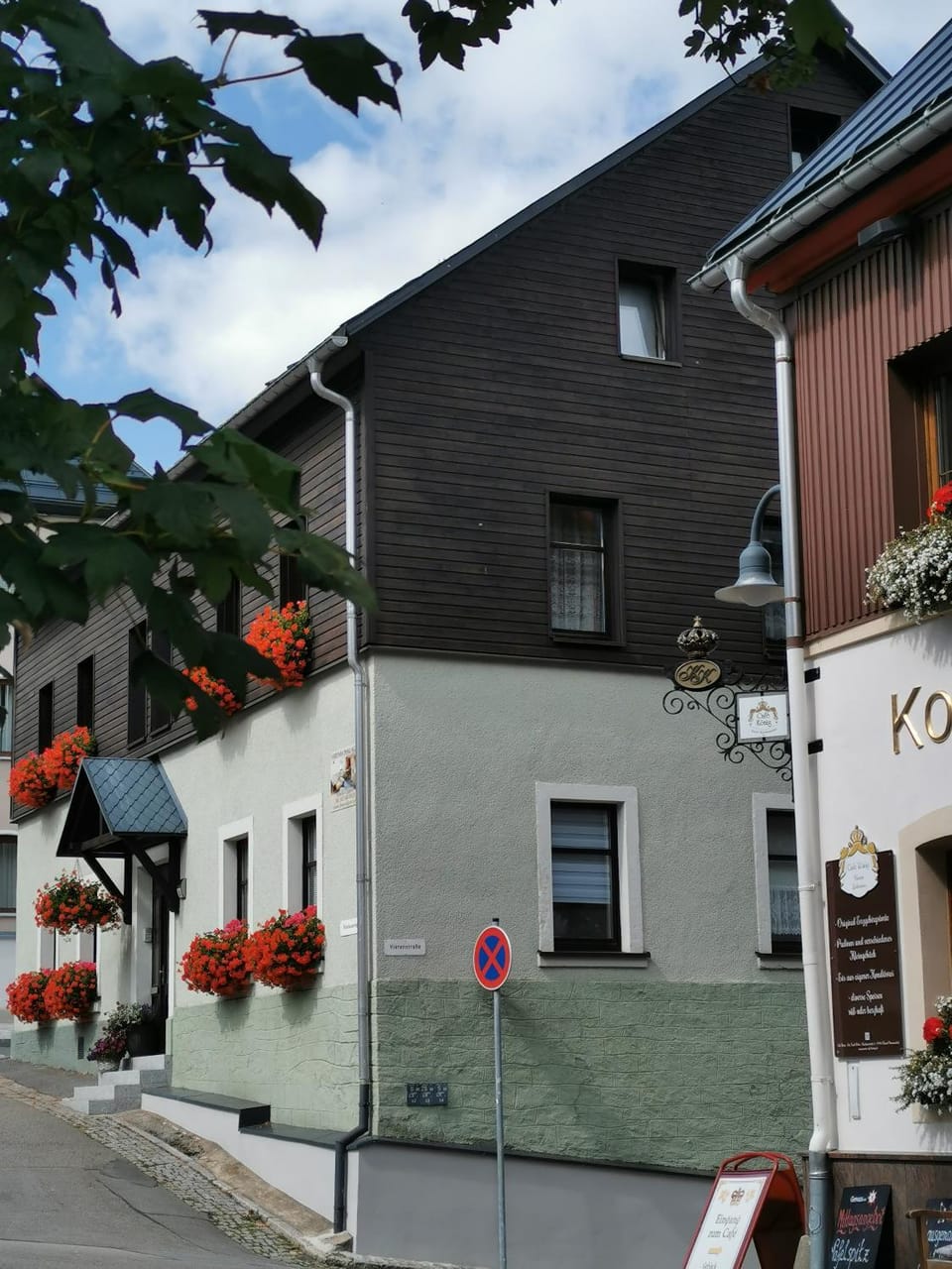 Property building, Facade/entrance