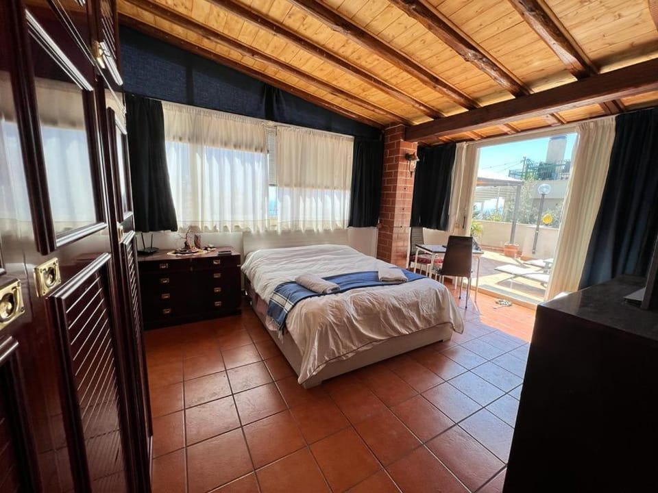 Il terrazzo di MarLu House in Taormina