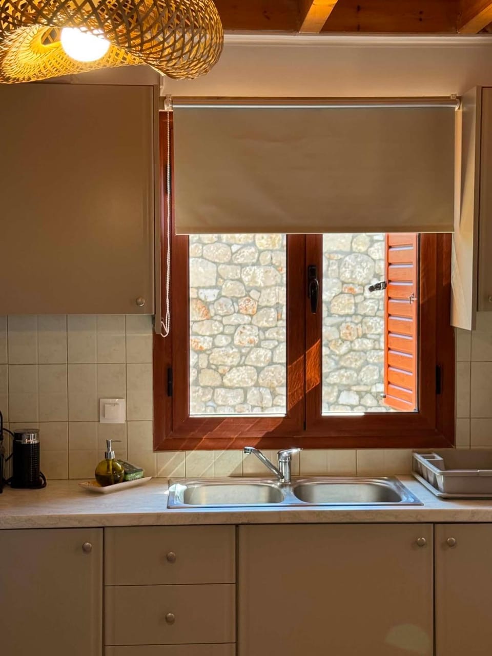 La Pietra Maisonettes House in Messenia