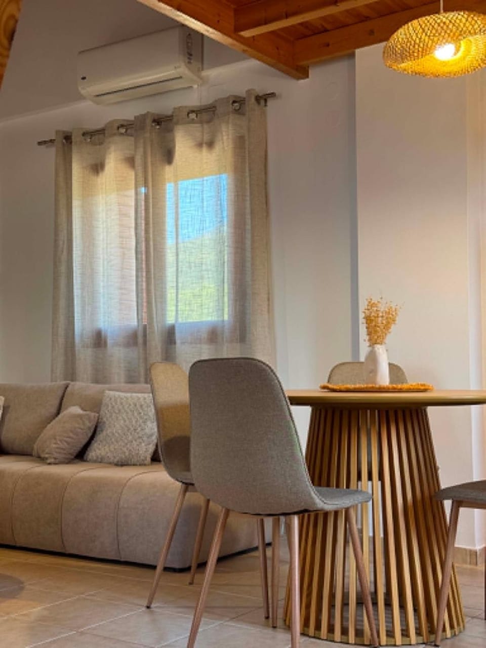 La Pietra Maisonettes House in Messenia