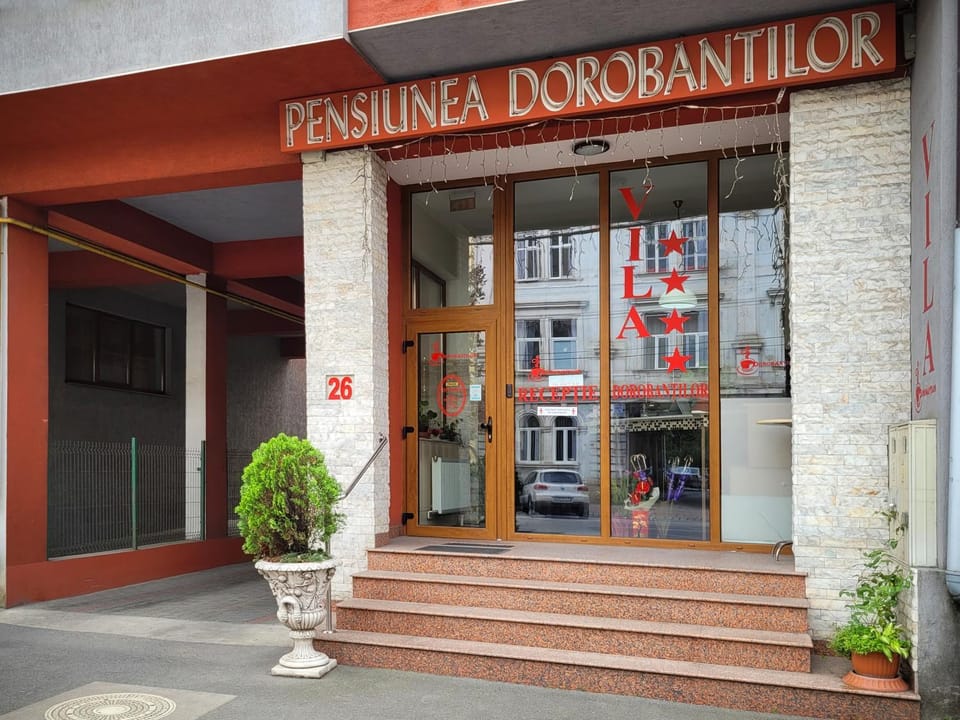 Property building, Facade/entrance, Lobby or reception, Location