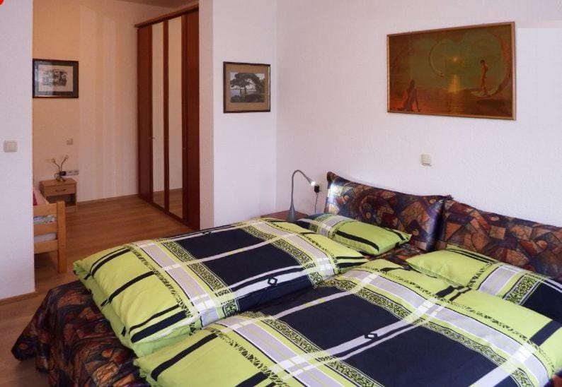 Bedroom, wardrobe