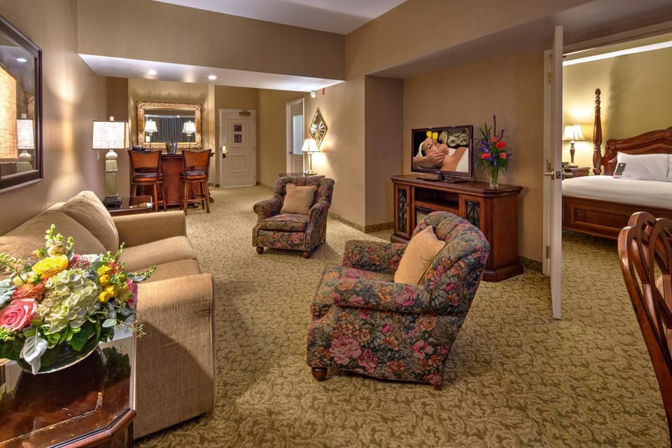Bathroom, Living room, Seating area, Bedroom