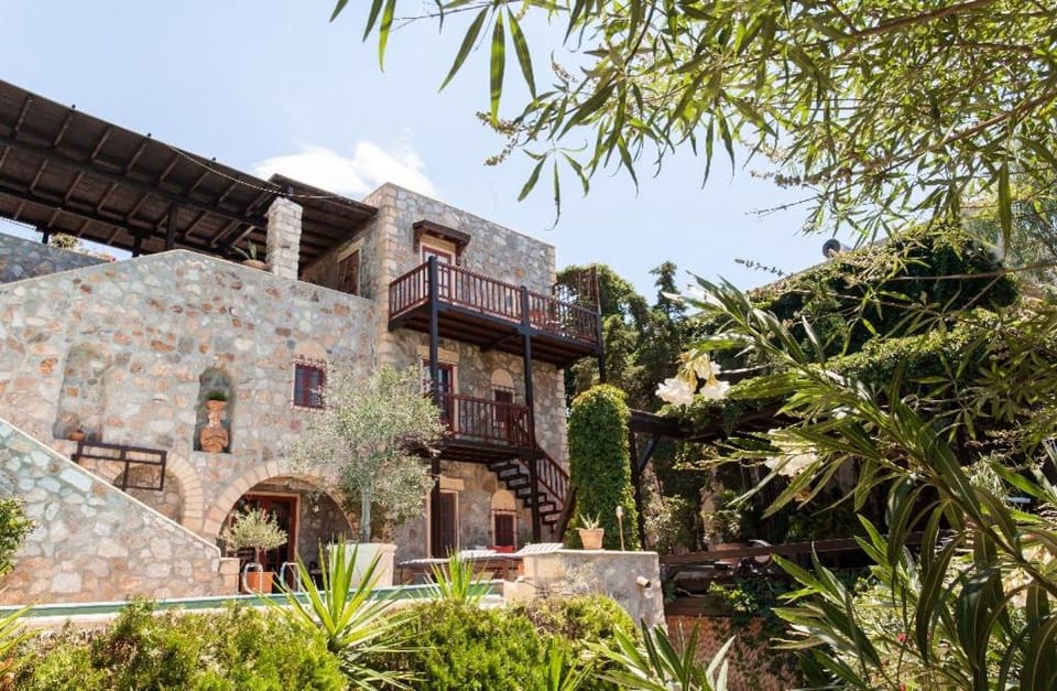 Apartment on the rocks , with sea view House in East Attica Regional Unit, Greece