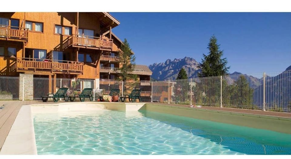 Mountain view, Swimming pool, Swimming pool