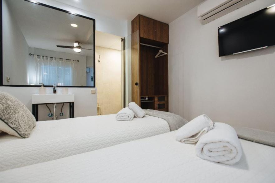 DreamsApt Sagasta Apartment in Seville