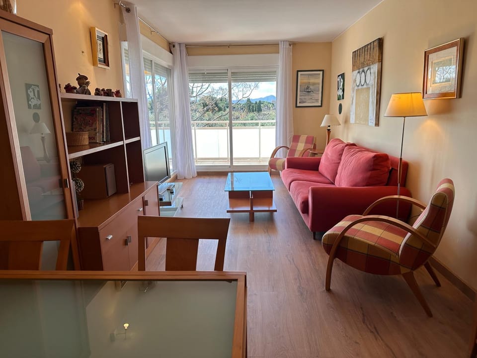 Apartamentos Llobregat Apartment in Cambrils