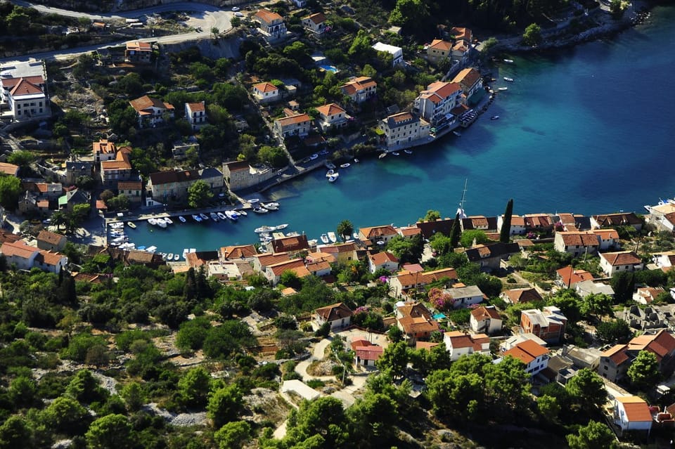 Rooms Vinka,Stomorska Bed and Breakfast in Split-Dalmatia County