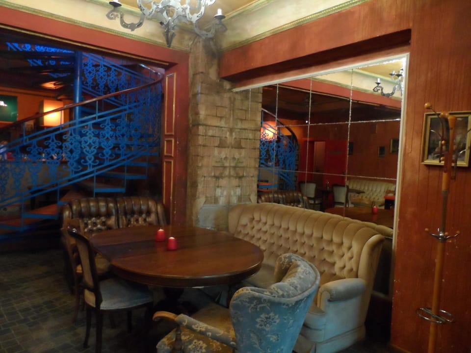 Restaurant/places to eat