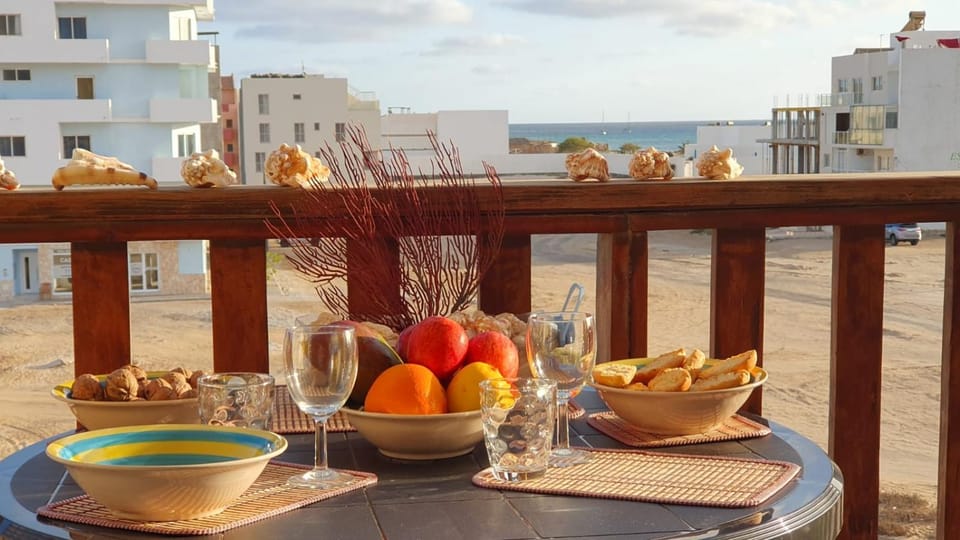 View (from property/room), Balcony/Terrace, Dining area, Sea view