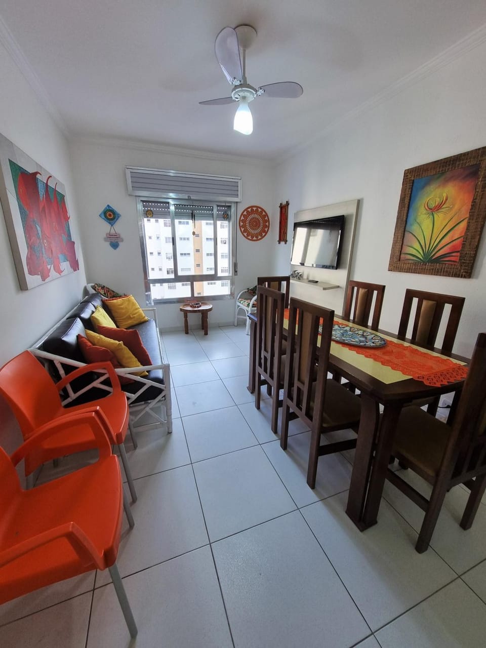 TV and multimedia, Living room, Dining area