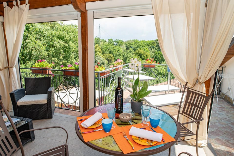 Patio, Coffee/tea facilities, Balcony/Terrace, Seating area, Garden view