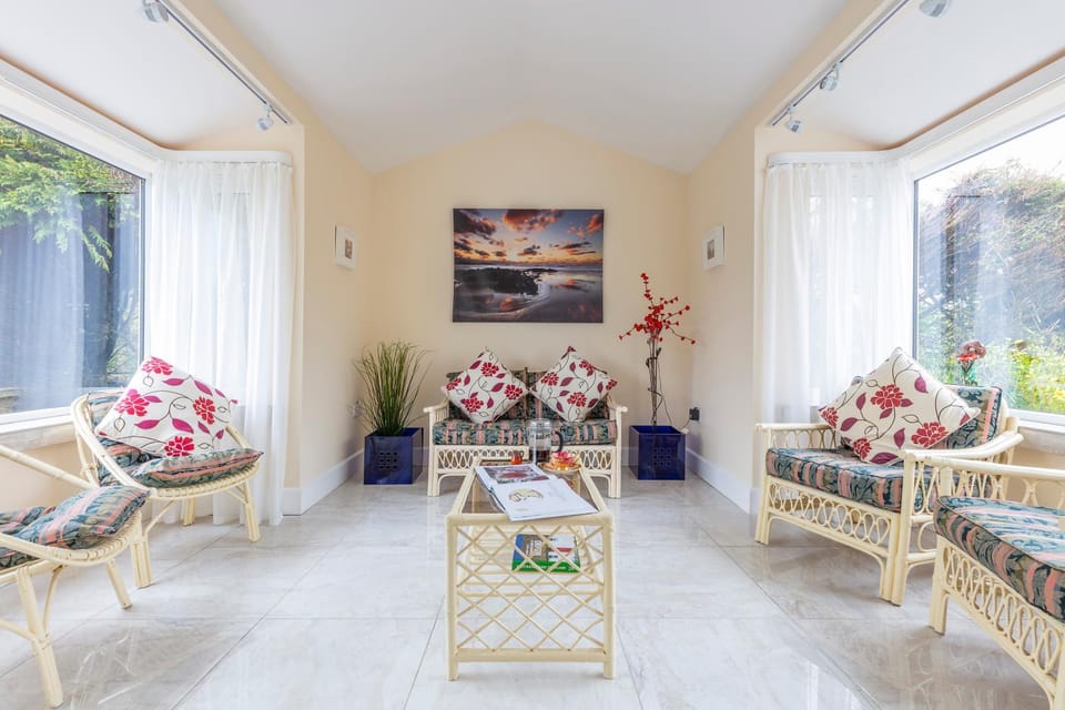 Photo of the whole room, Garden view, Inner courtyard view