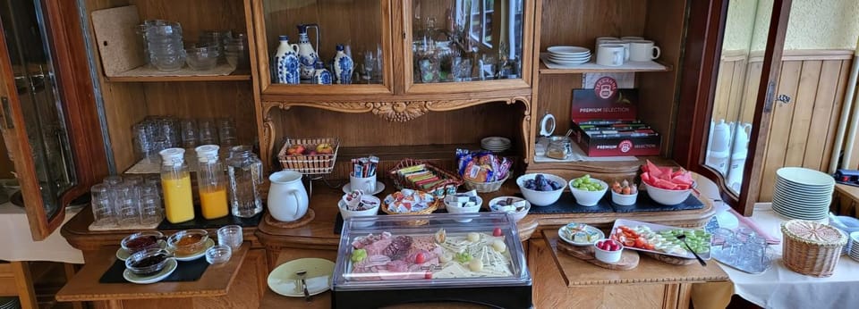 Food and drinks, Breakfast, Buffet breakfast