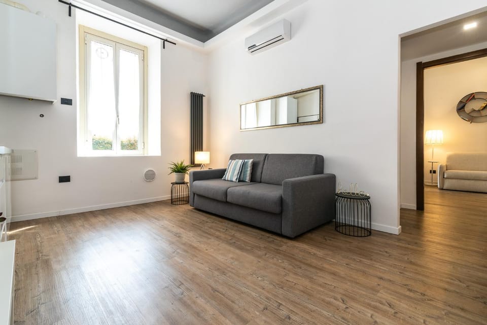 Bed, Living room, Dining area