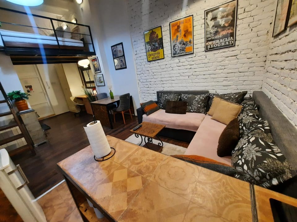 Decorative detail, Seating area, Dining area