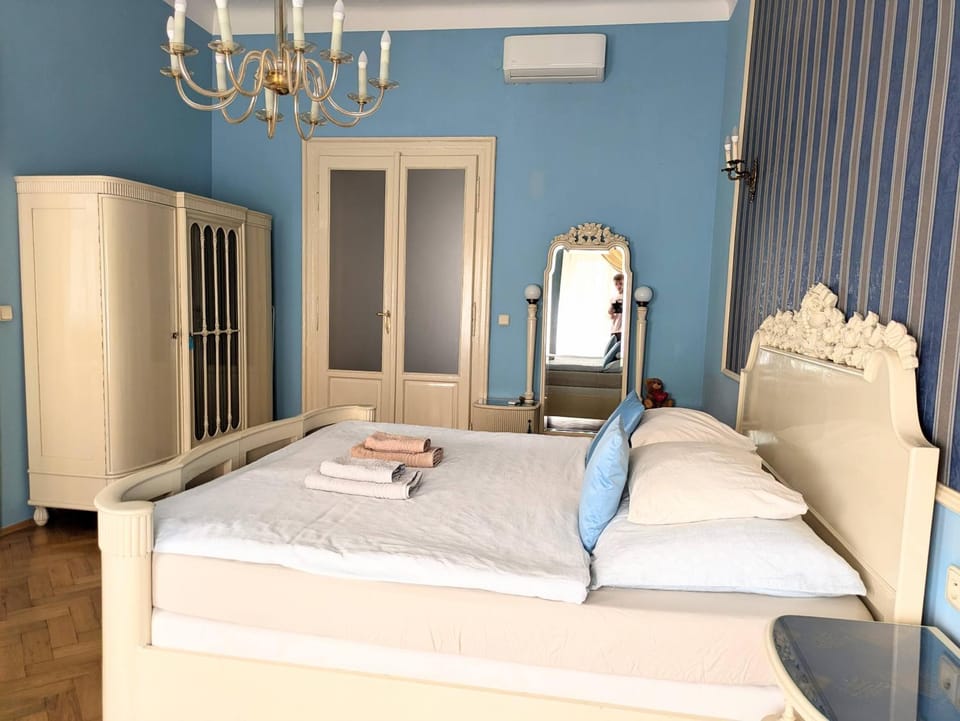 Bed, wardrobe, air conditioner