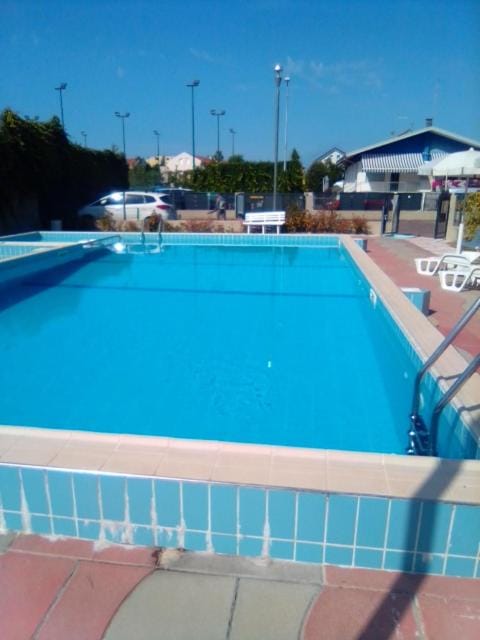 Swimming pool, Swimming pool