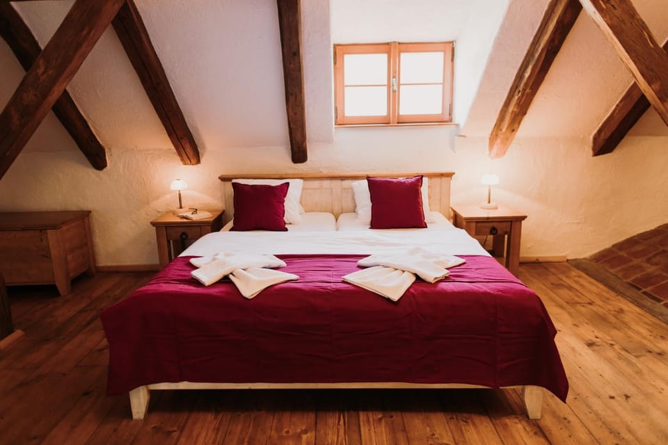 Bed, Photo of the whole room, Area and facilities