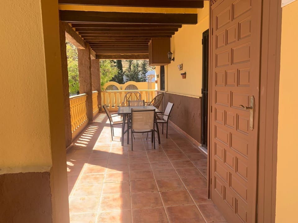 Patio, Day, Balcony/Terrace, Seating area, Dining area
