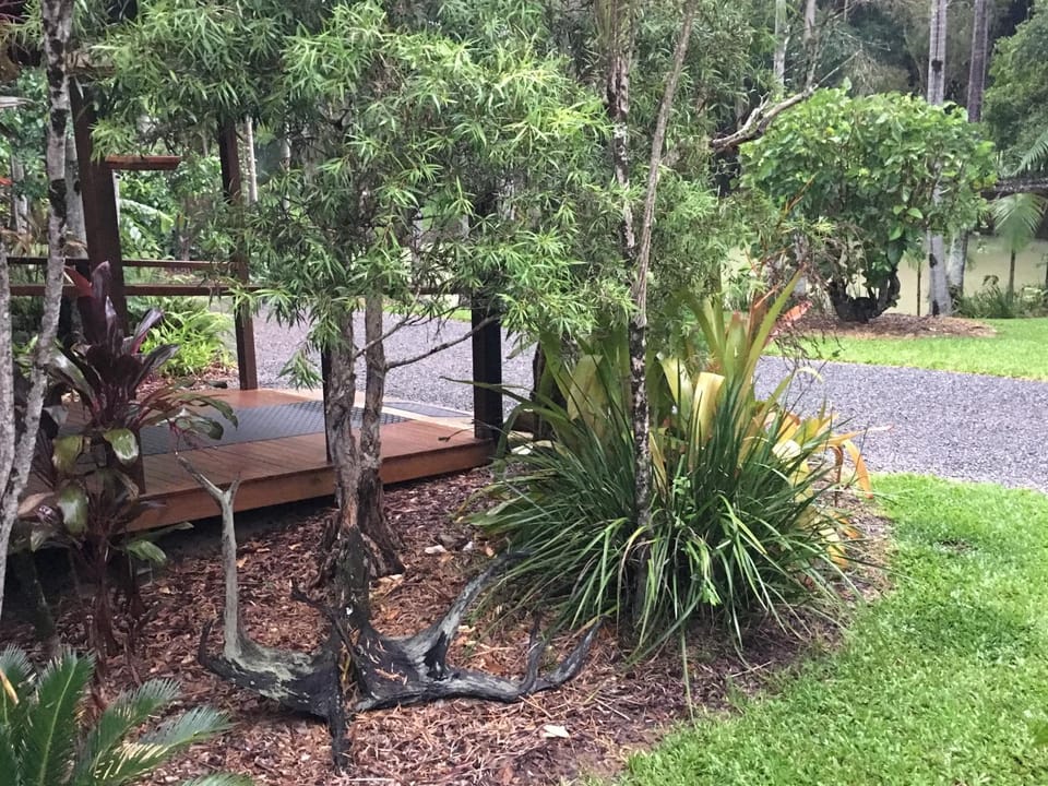 Facade/entrance, Garden
